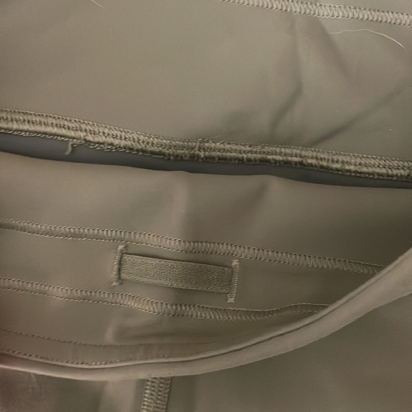 NWOT Lululemon Leggings - Picture 4 of 8